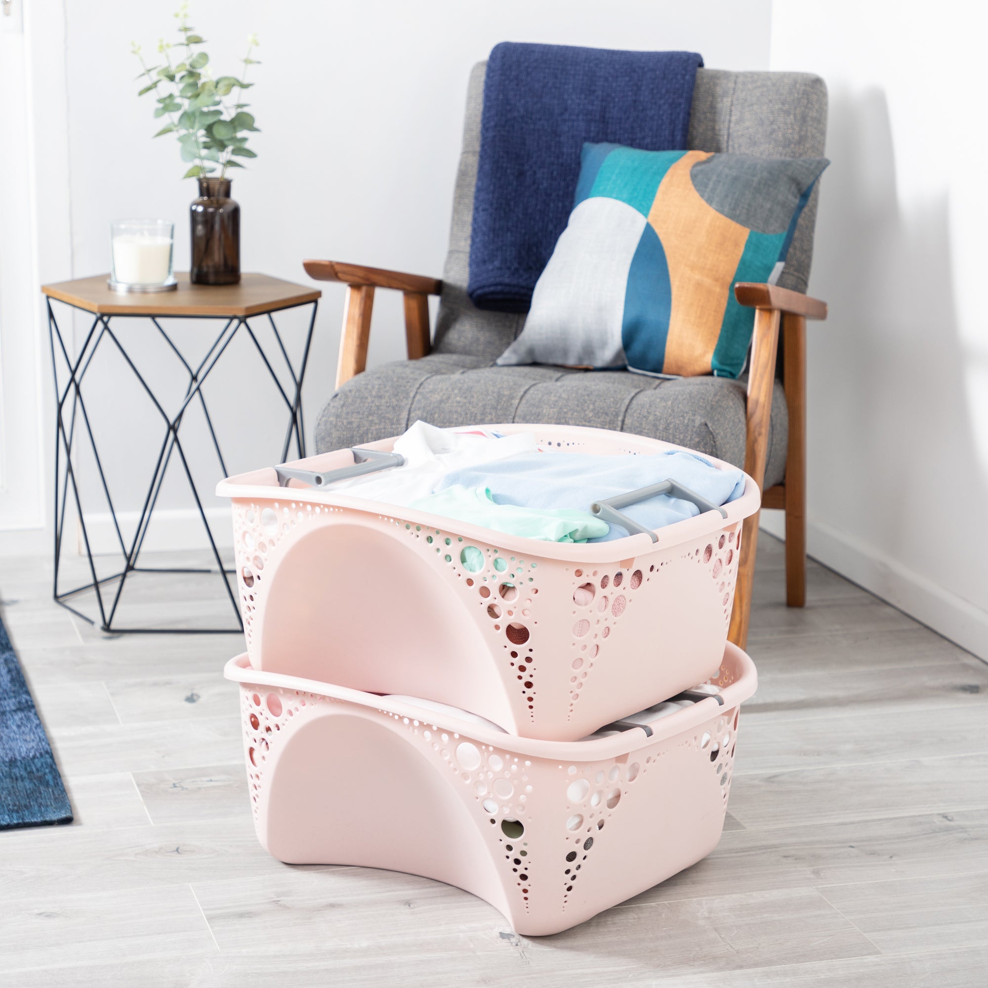 minky-w-schekorb-40l-mit-faltbaren-griffen-stapelbar image 2