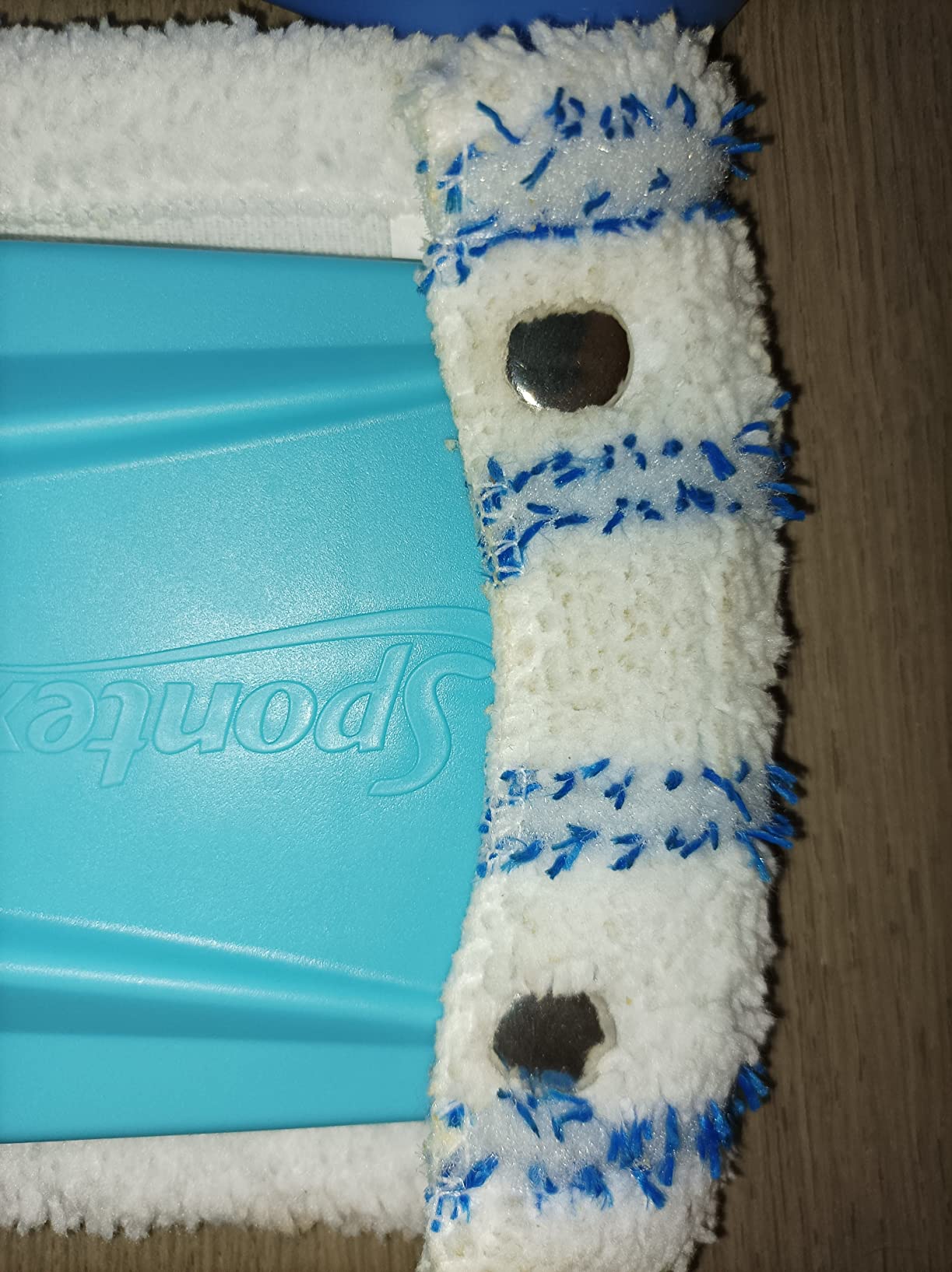 Eimerdeckel klemmt bei mir