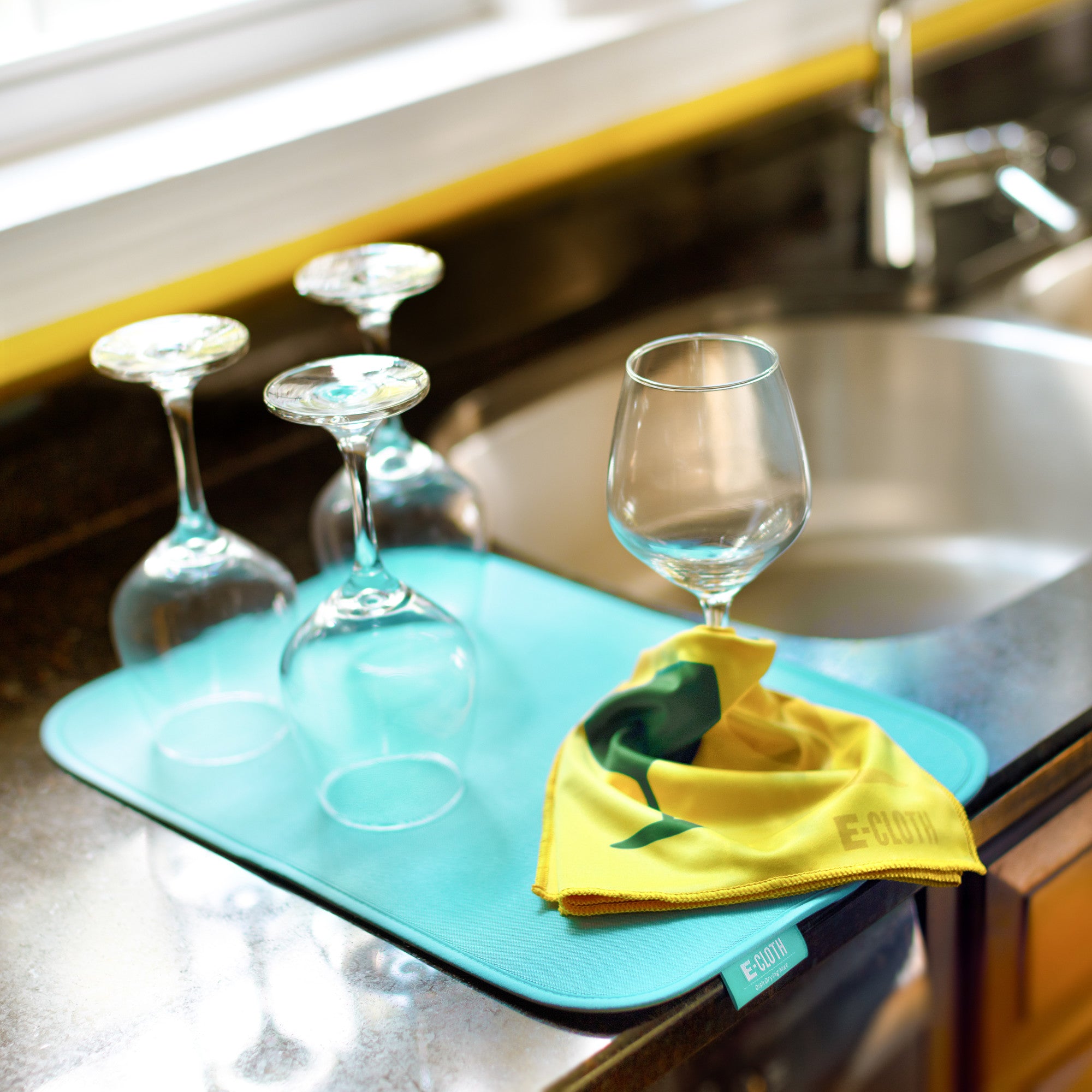 e-cloth-polish-and-shine-glassware-cloth-glas-und-gl-serpoliertuch image 4