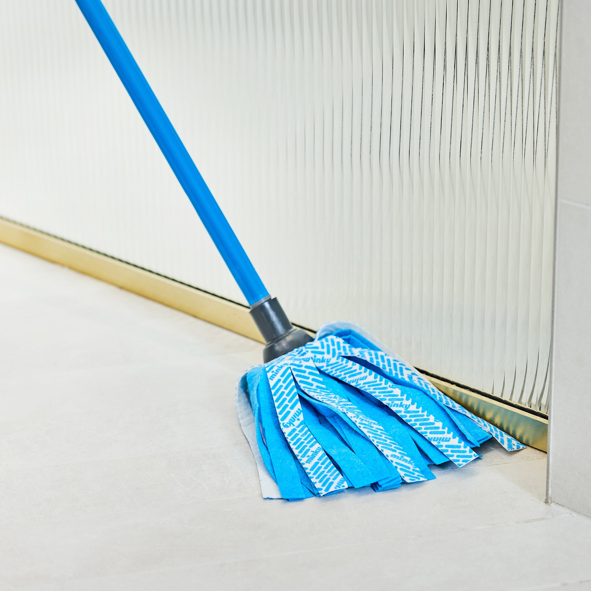 minky-power-clean-strip-mopp-mit-3-teiligem-stiel image 4