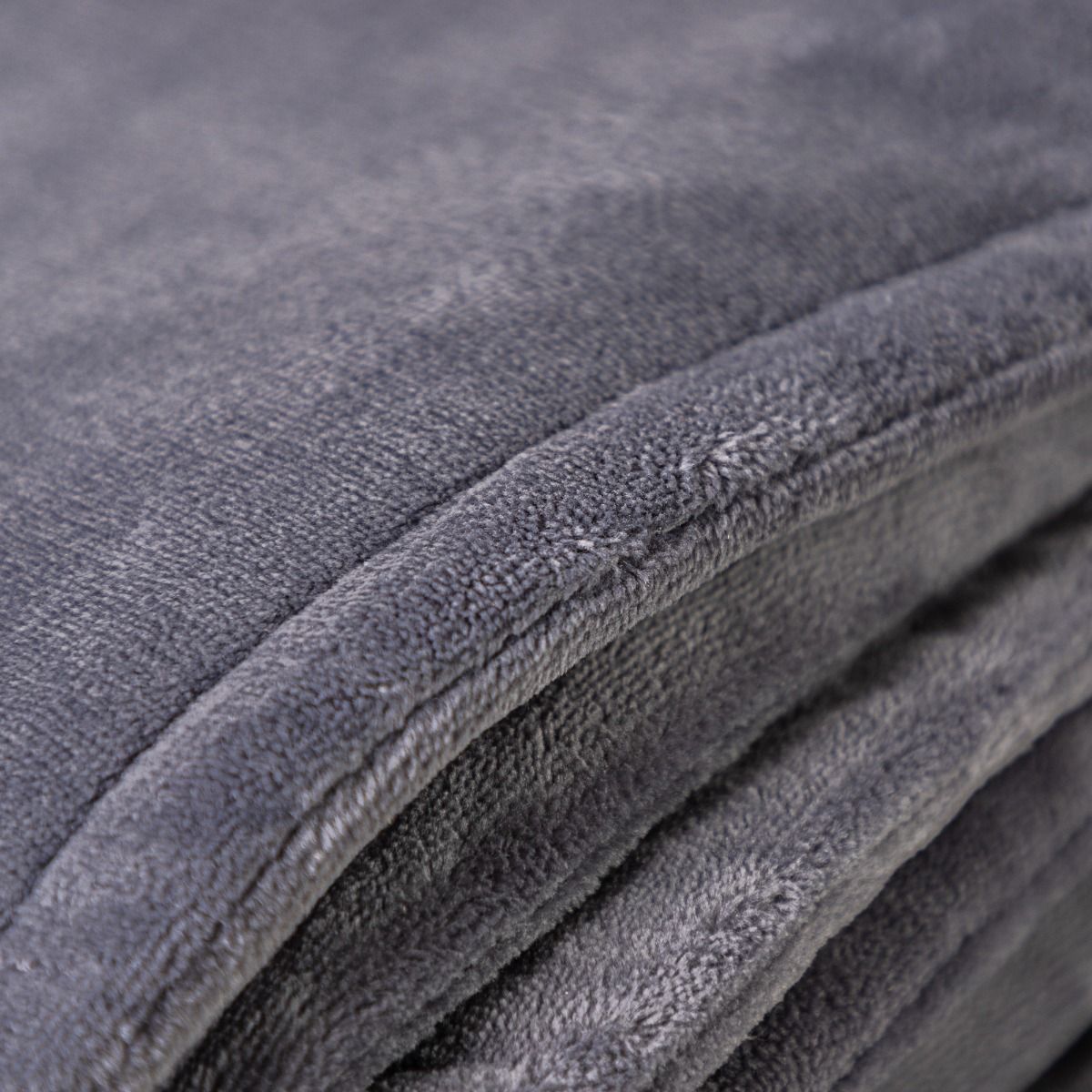 minky-luxury-heated-throw-beheizte-decke-large-180x180-cm image 4
